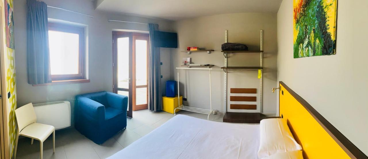 Vela Di Soleville Camere Con E Senza Vista Lago Con Ristorante & Pizzeria Sale Marasino Zewnętrze zdjęcie