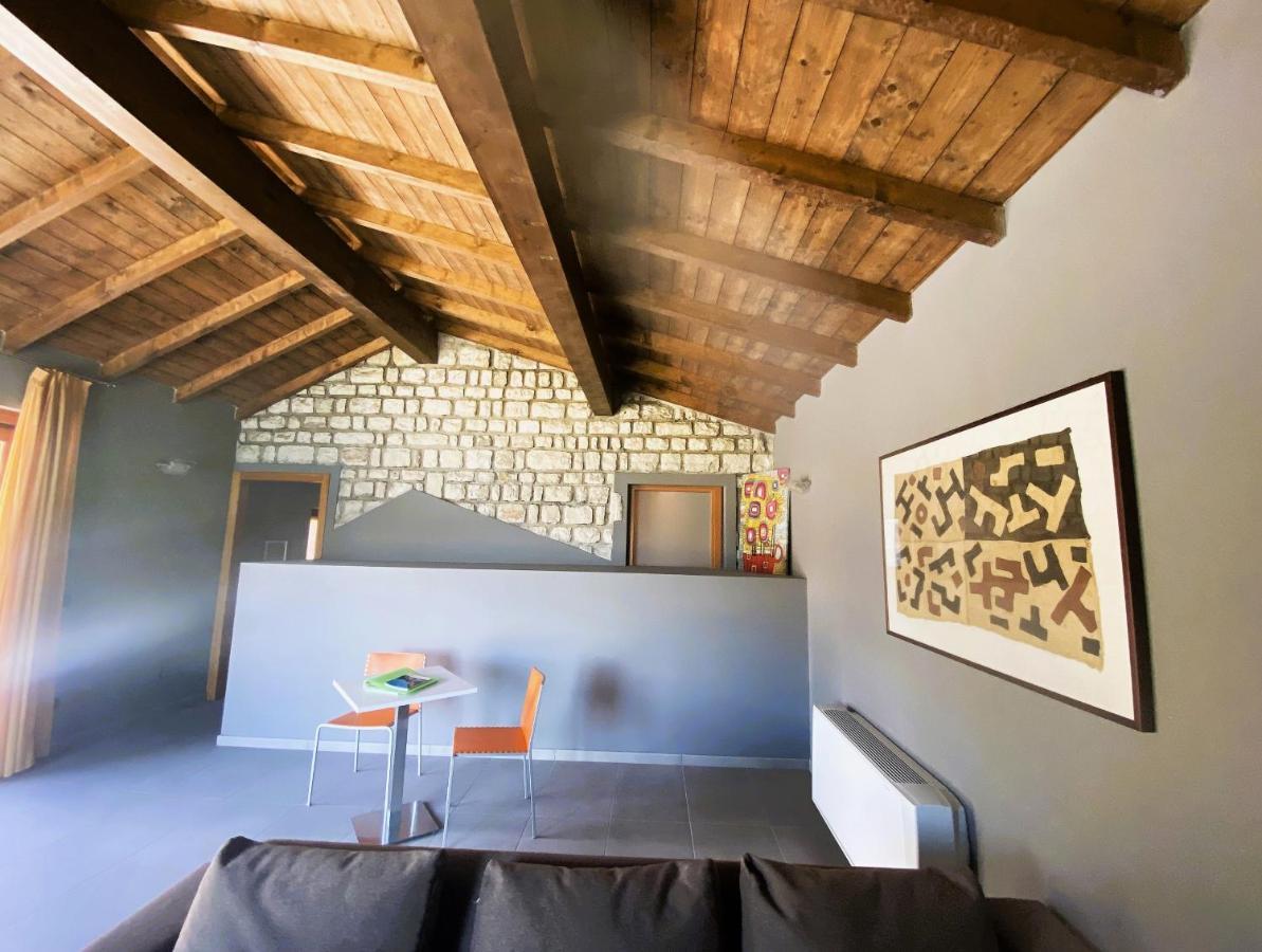 Vela Di Soleville Camere Con E Senza Vista Lago Con Ristorante & Pizzeria Sale Marasino Zewnętrze zdjęcie