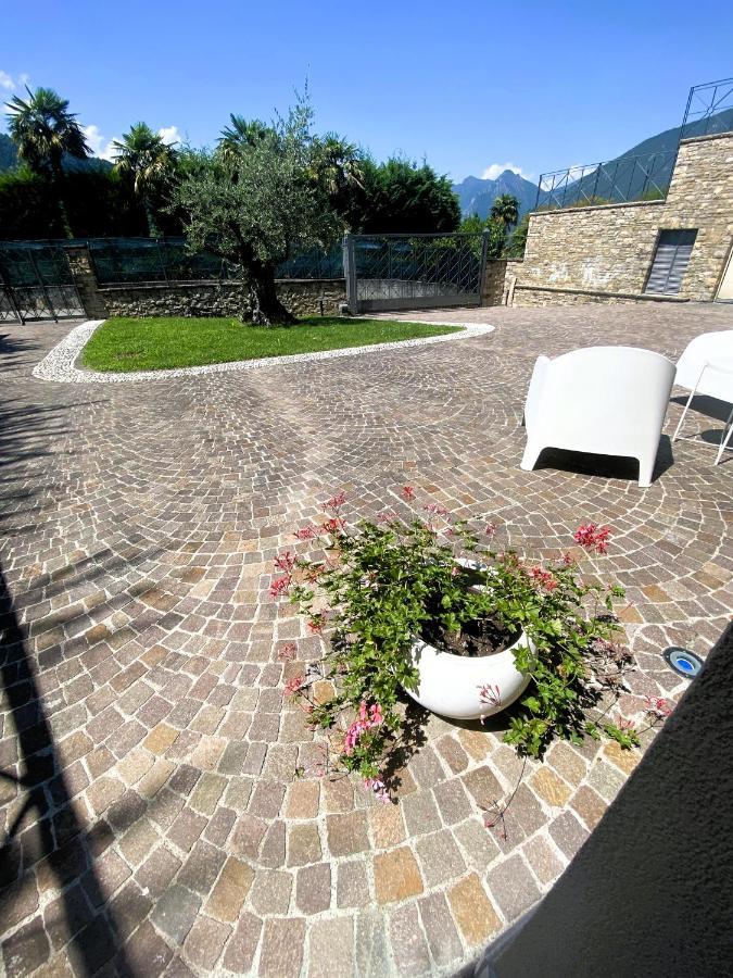 Vela Di Soleville Camere Con E Senza Vista Lago Con Ristorante & Pizzeria Sale Marasino Zewnętrze zdjęcie